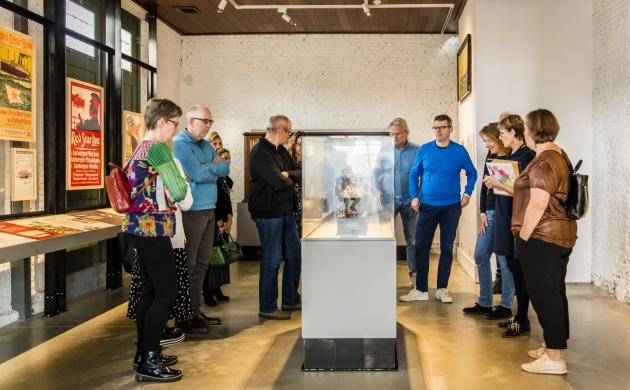 Groepsbezoek aan het museum