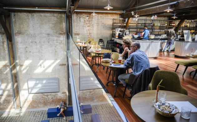 sfeerbeeld van museumcafé sfeerbeeld van museumcafé